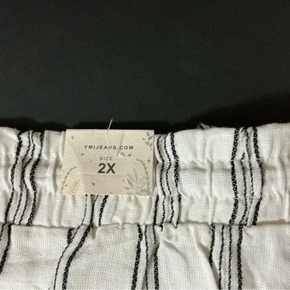 YMI Women's Light Cream Striped Shorts Pockets Linen Blend Plus Size 2X - Picture 4 of 8
